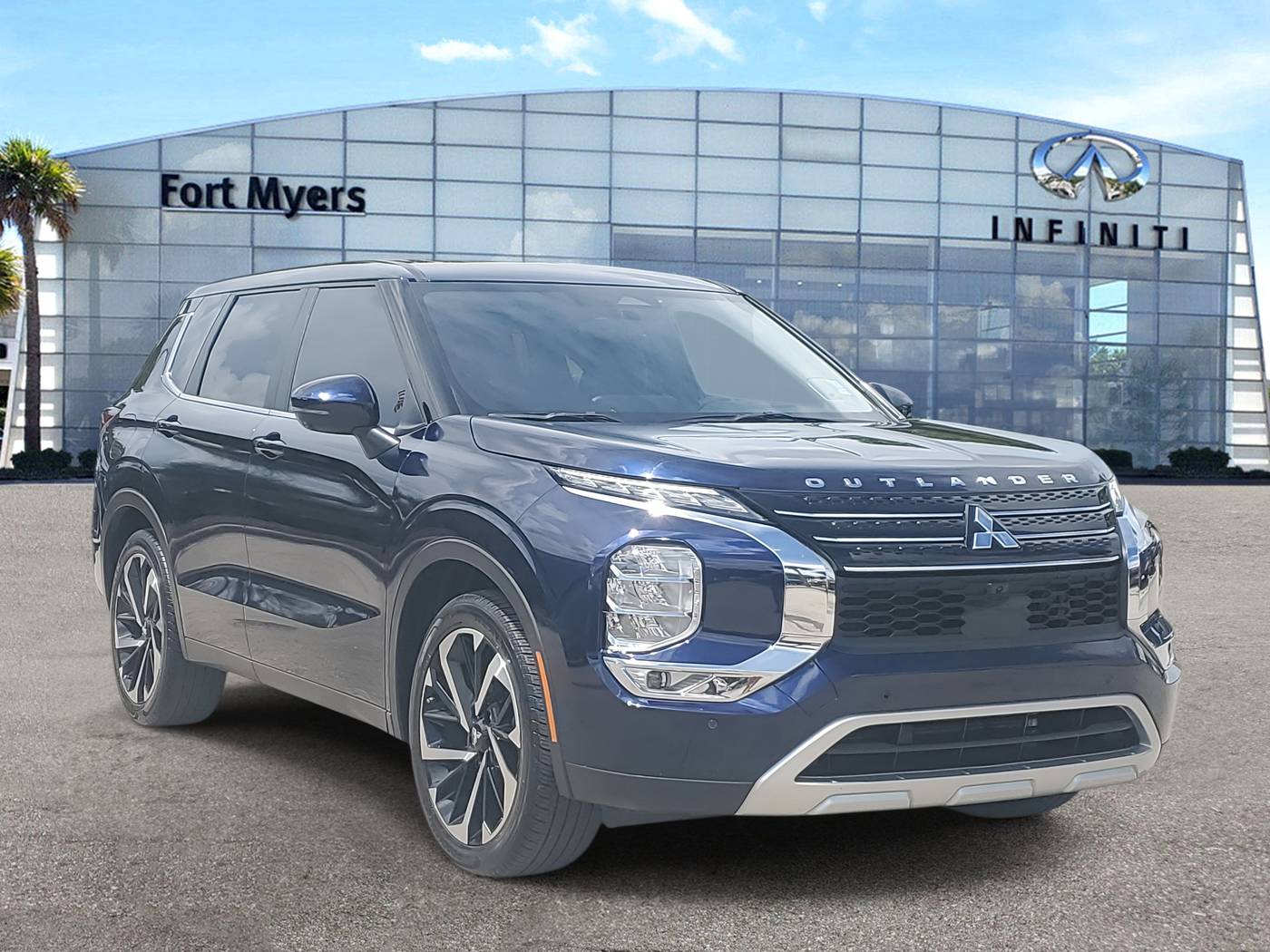 2024 Mitsubishi Outlander SE — SUV — 18,499 mi — Fort Myers, FL
