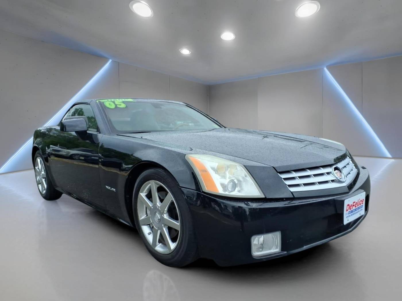 2005 Cadillac XLR Standard