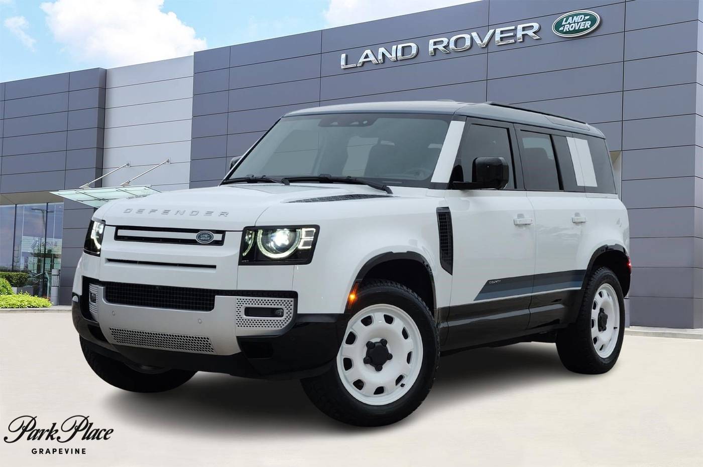 2025 Land Rover Defender S — SUV — 5,351 mi — Grapevine, TX