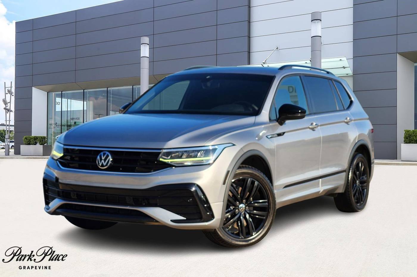 2022 Volkswagen Tiguan SE R-Line Black — SUV — 60,124 mi — Grapevine, TX