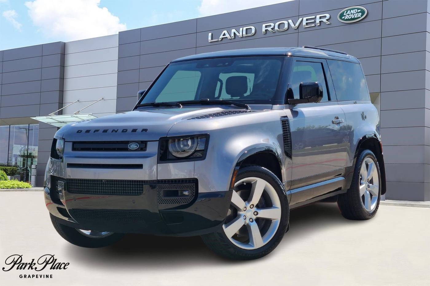 2024 Land Rover Defender X-Dynamic SE — SUV — 3,596 mi — Grapevine, TX