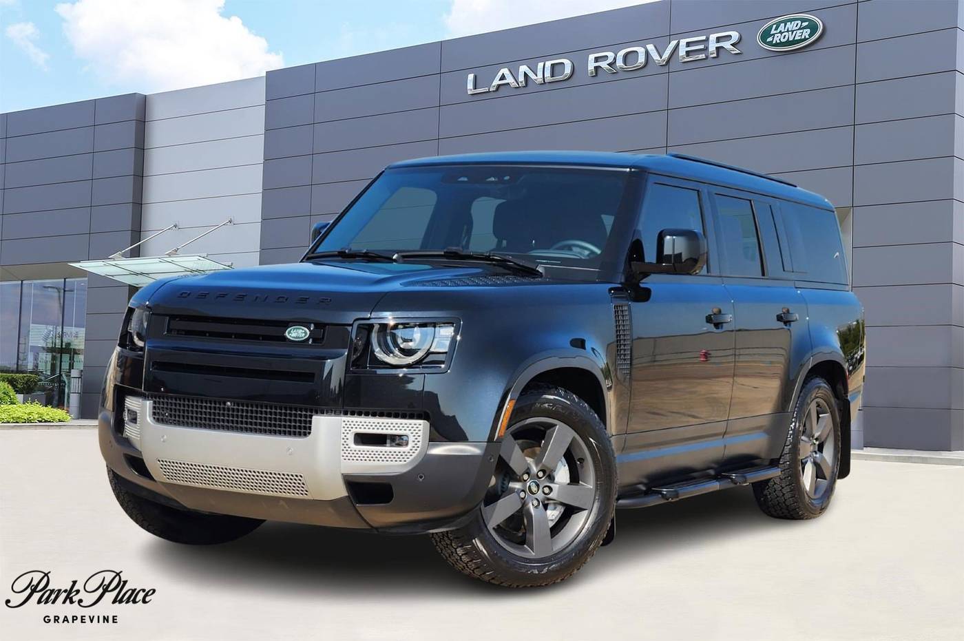 2025 Land Rover Defender S — SUV — 8,534 mi — Grapevine, TX