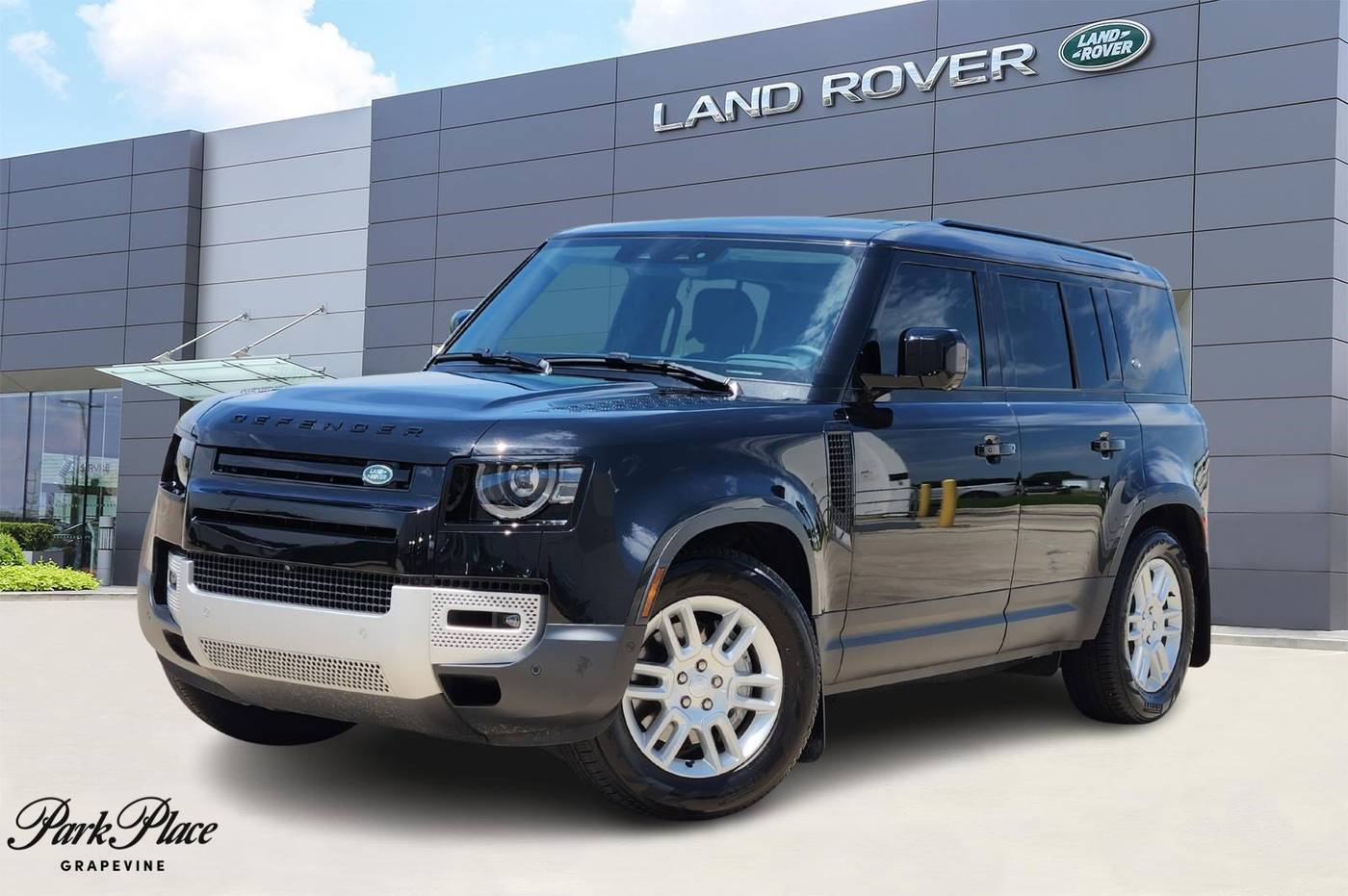 2024 Land Rover Defender S — SUV — 5,605 mi — Grapevine, TX