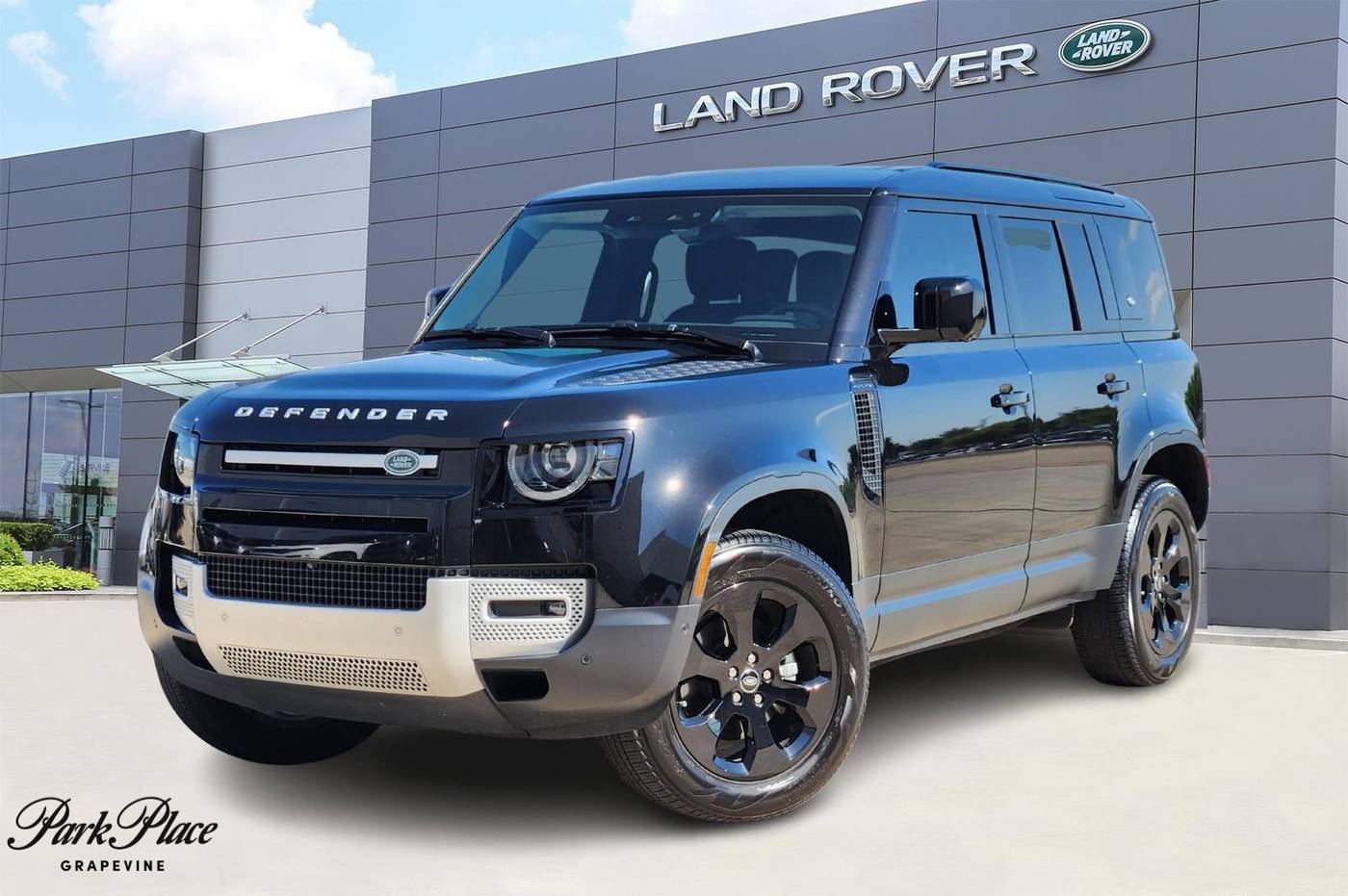 2024 Land Rover Defender S — SUV — 17,825 mi — Grapevine, TX