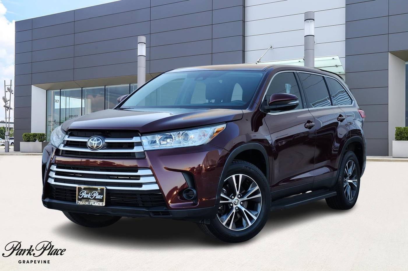 2019 Toyota Highlander LE — SUV — 38,716 mi — Grapevine, TX