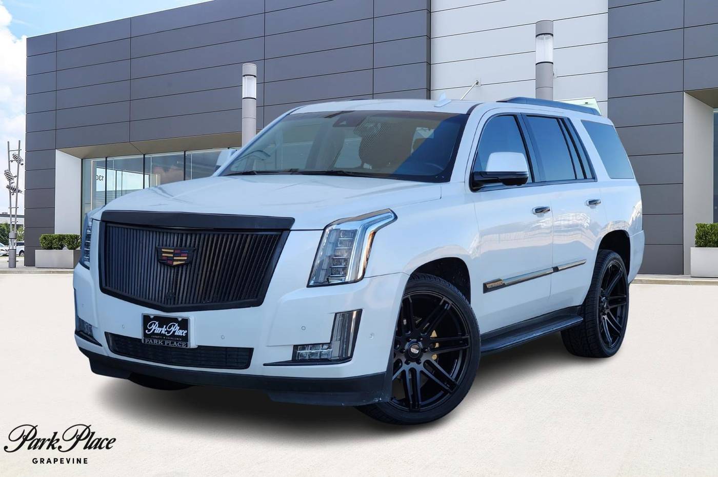 2018 Cadillac Escalade Luxury — SUV — 111,648 mi — Grapevine, TX