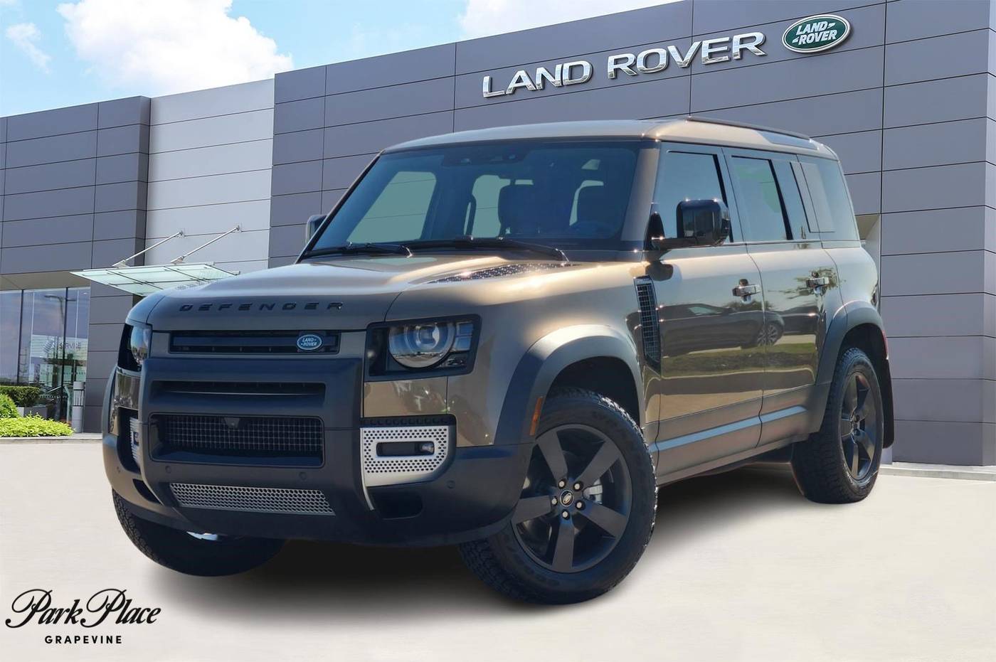 2025 Land Rover Defender S — SUV — 8,775 mi — Grapevine, TX