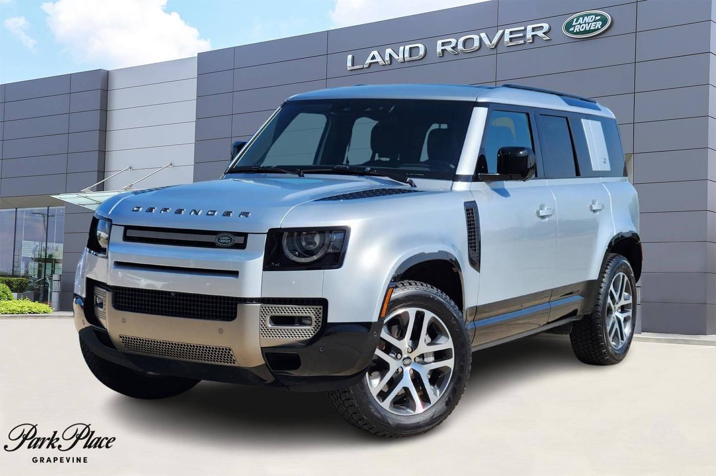 2024 Land Rover Defender X-Dynamic SE — SUV — 7,554 mi — Grapevine, TX