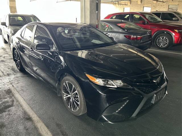 2020 Toyota Camry SE — Sedan — 74,916 mi — Murfreesboro, TN