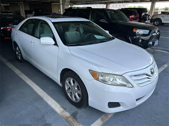 2011 Toyota Camry Base — Sedan — 140,261 mi — Murfreesboro, TN