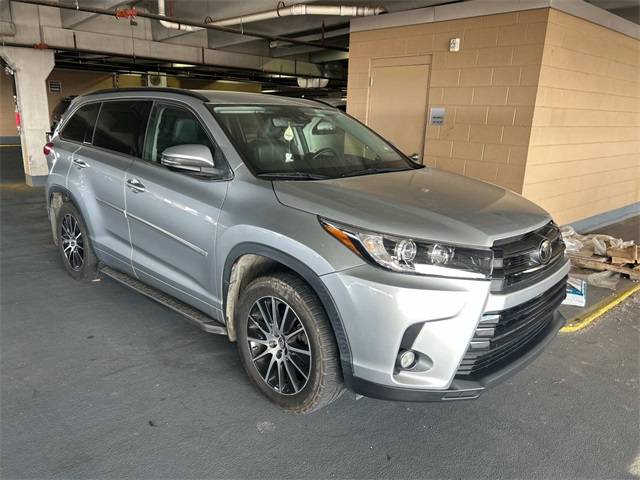 2017 Toyota Highlander SE V6 — SUV — 119,863 mi — Murfreesboro, TN