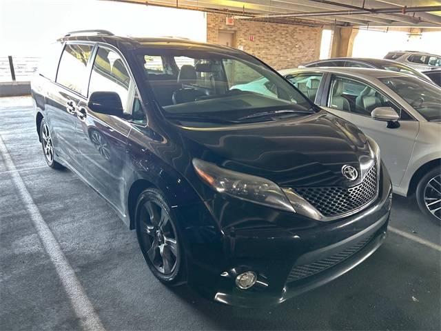 2015 Toyota Sienna SE — Minivan — 122,910 mi — Murfreesboro, TN