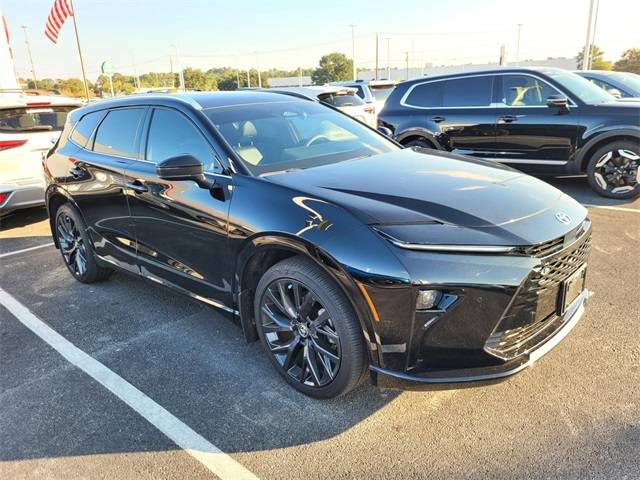 2025 Toyota Crown Signia Limited — SUV — 15,566 mi — Tyler, TX