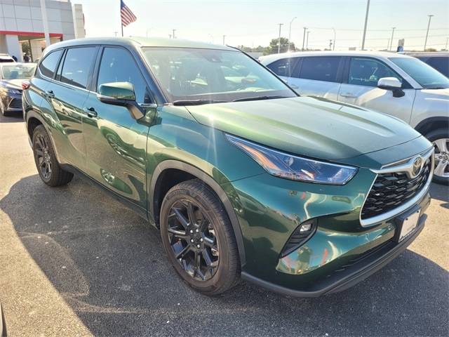2023 Toyota Highlander LE — SUV — 10,326 mi — Tyler, TX