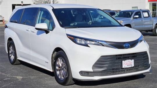 2021 Toyota Sienna LE — Minivan — 57,588 mi — Tyler, TX