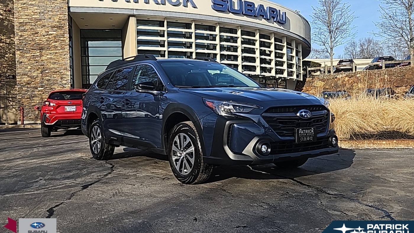 2025 Subaru Outback Premium — SUV — 4,590 mi — Shrewsbury, MA