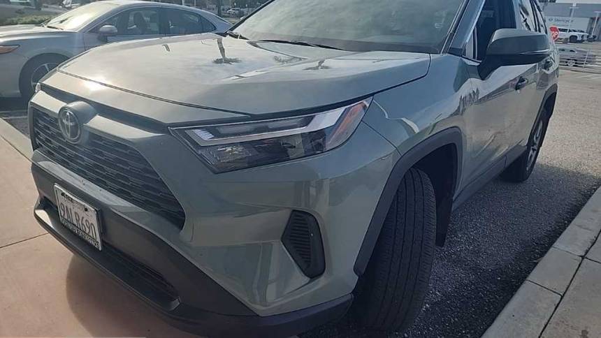 2022 Toyota RAV4 XLE — SUV — 20,367 mi — Torrance, CA