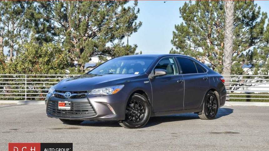 2015 Toyota Camry Hybrid LE — Sedan — 230,608 mi — Torrance, CA