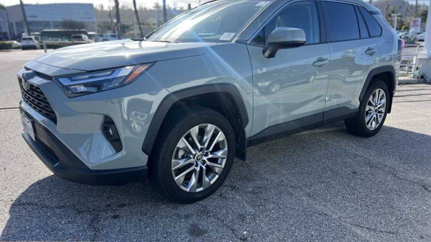 2023 Toyota RAV4 XLE Premium — SUV — 17,482 mi — Torrance, CA