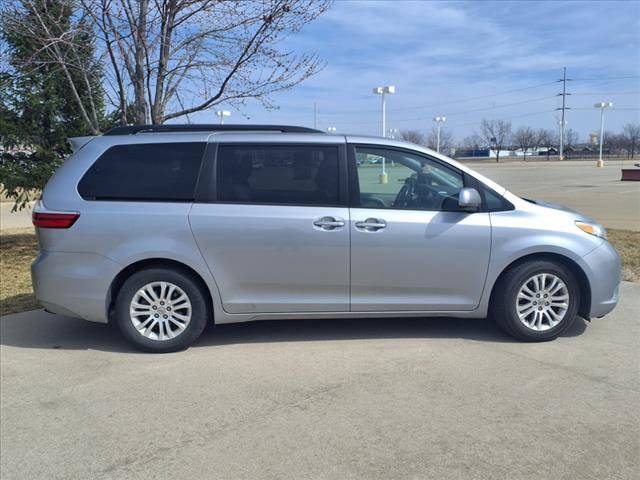 2017 Toyota Sienna L — Minivan — 112,220 mi — Grimes, IA