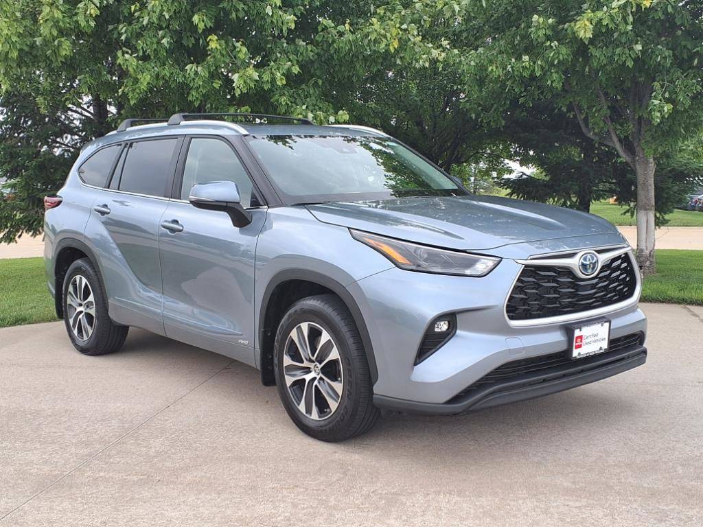 2023 Toyota Highlander Hybrid XLE — SUV — 14,162 mi — Grimes, IA