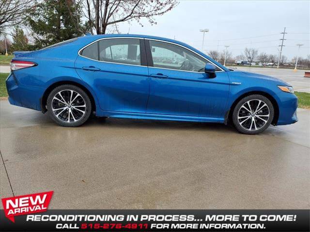 2019 Toyota Camry Hybrid SE — Sedan — 105,995 mi — Grimes, IA