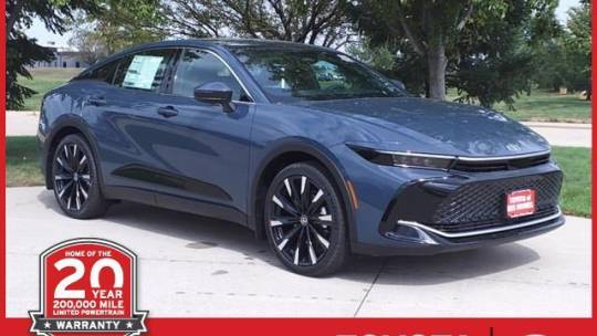 2025 Toyota Crown Platinum — Sedan — 14,130 mi — Grimes, IA