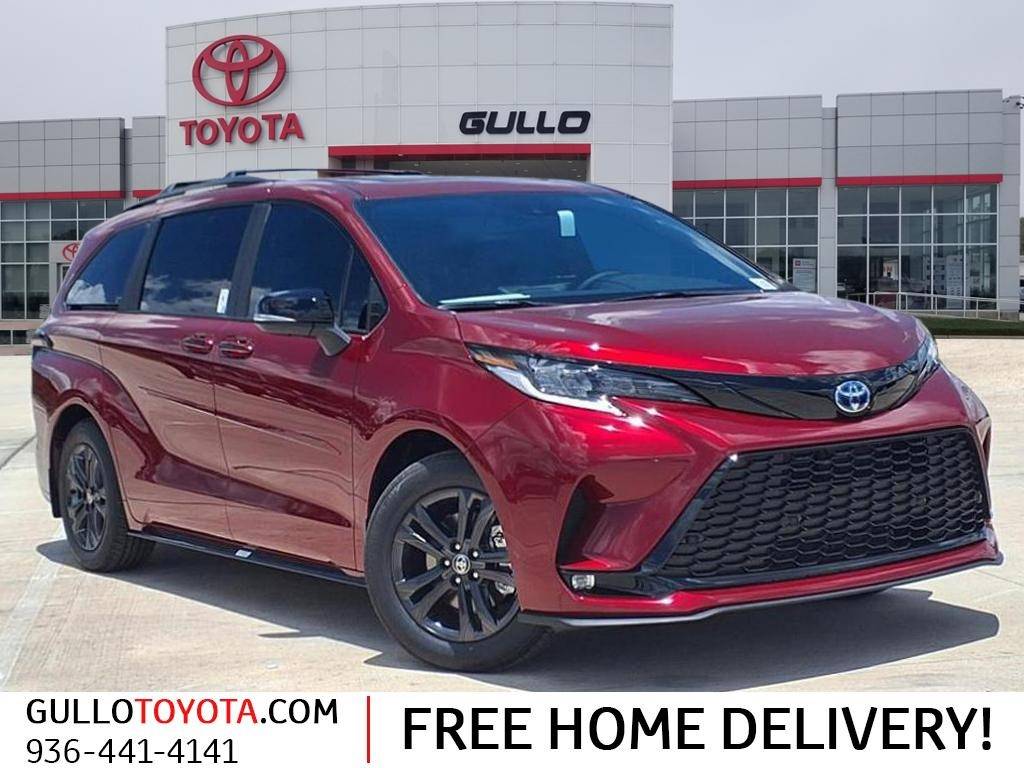 2025 Toyota Sienna XSE — Minivan — 10 mi — Conroe, TX