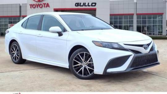 2022 Toyota Camry SE — Sedan — 61,243 mi — Conroe, TX