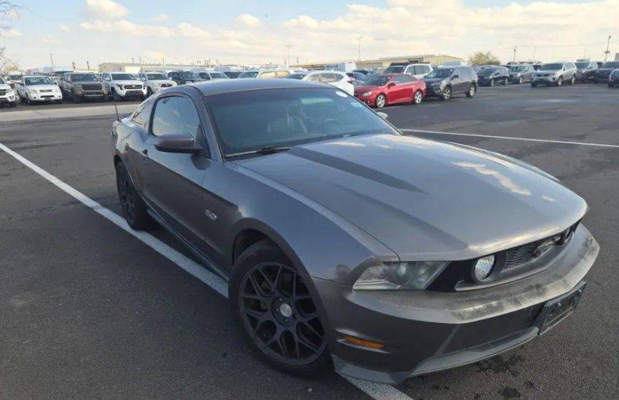 2011 Ford Mustang GT Premium