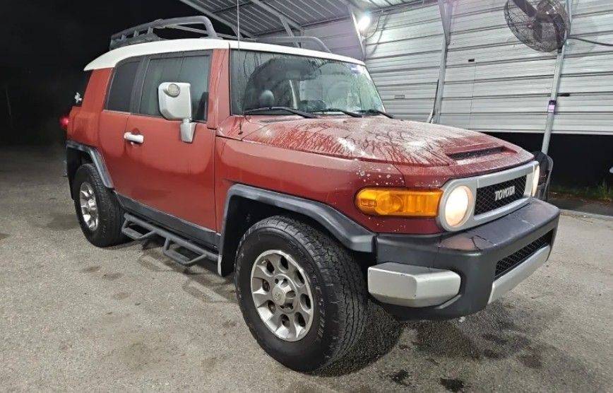 2011 Toyota FJ Cruiser Base