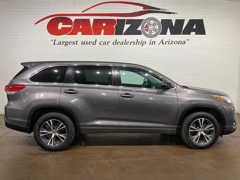 2017 Toyota Highlander LE — SUV — 73,768 mi — Mesa, AZ
