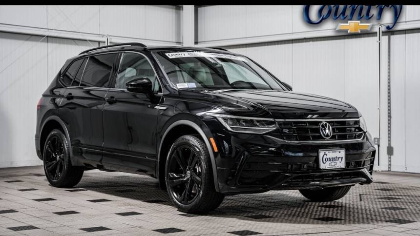 2023 Volkswagen Tiguan SE R-Line Black — SUV — 22,821 mi — Warrenton, VA