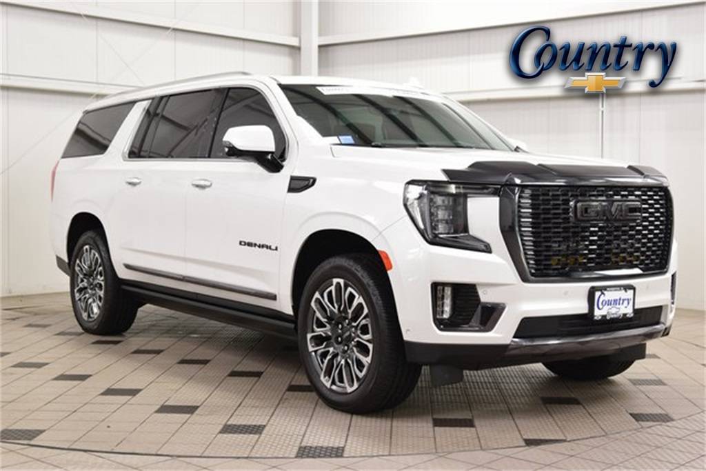 2023 GMC Yukon Denali Ultimate — SUV — 21,783 mi — Warrenton, VA