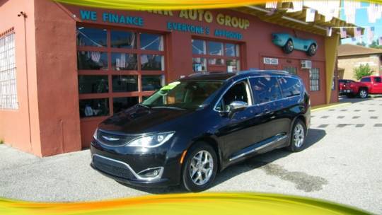 2018 Chrysler Pacifica Limited — Minivan — 61,449 mi — Sarasota, FL