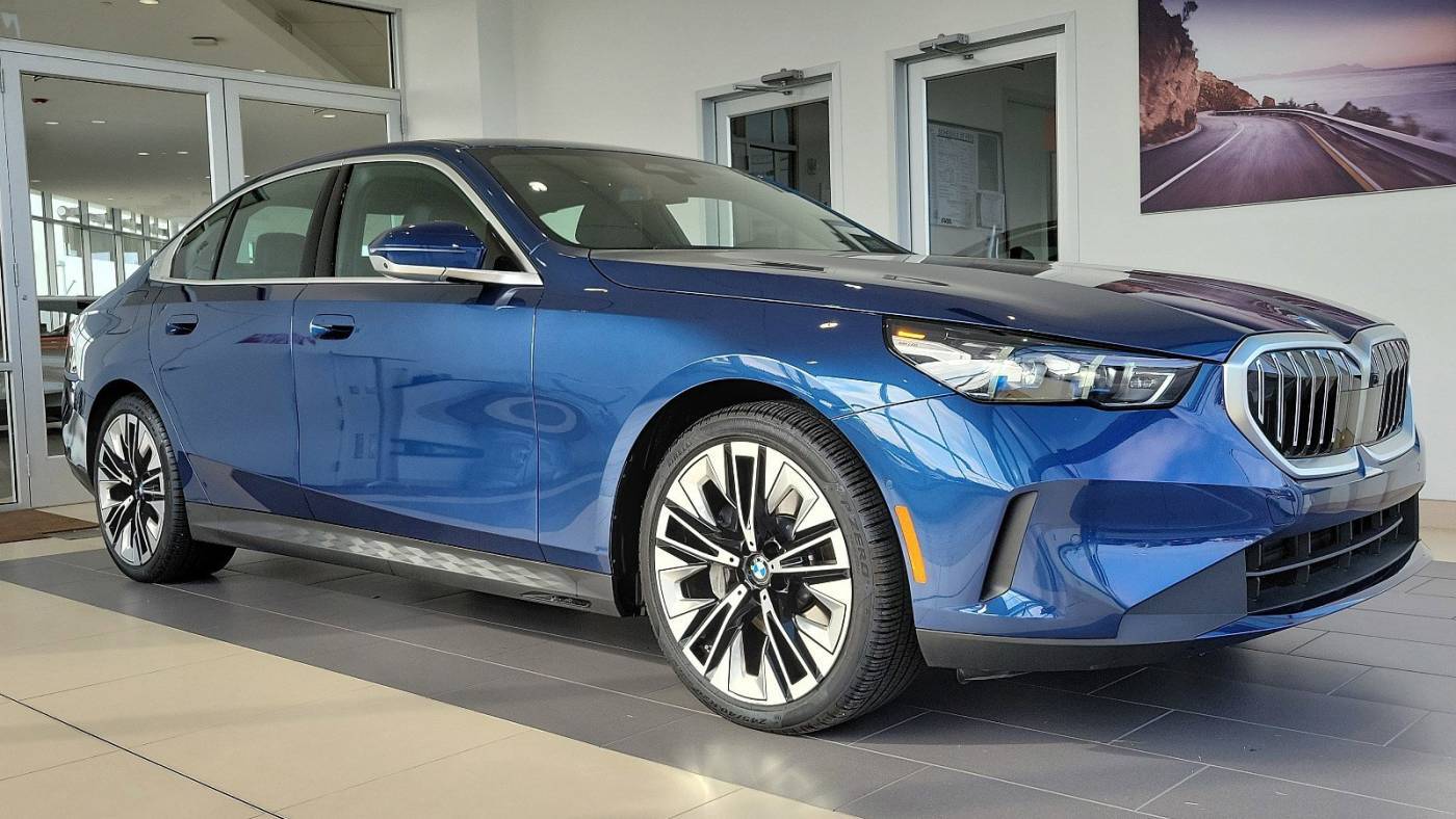 2024 BMW 5 Series 530i — Sedan — 7,106 mi — Lancaster, PA
