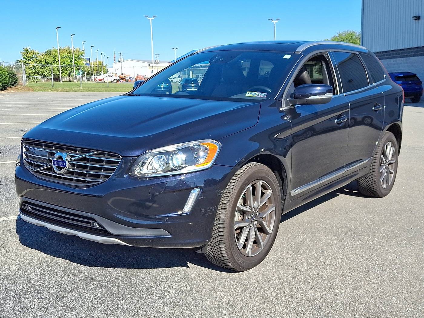 2016 Volvo XC60 T5 Platinum — SUV — 41,878 mi — Lancaster, PA