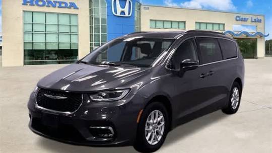 2022 Chrysler Pacifica Touring L — Minivan — 97,681 mi — League City, TX