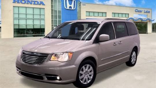 2015 Chrysler Town & Country Touring — Minivan — 117,949 mi — League City, TX