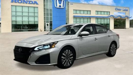 2023 Nissan Altima SV — Sedan — 54,235 mi — League City, TX