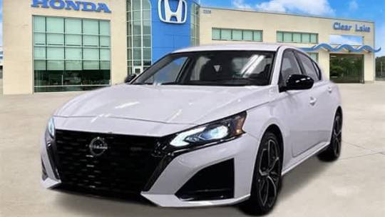 2023 Nissan Altima SR — Sedan — 52,625 mi — League City, TX