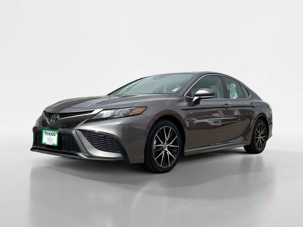 2022 Toyota Camry SE — Sedan — 58,370 mi — Thornton, CO