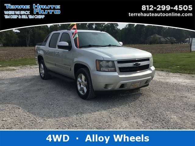 2011 Chevrolet Avalanche LS — Pickup Truck — 156,715 mi — Terre Haute, IN