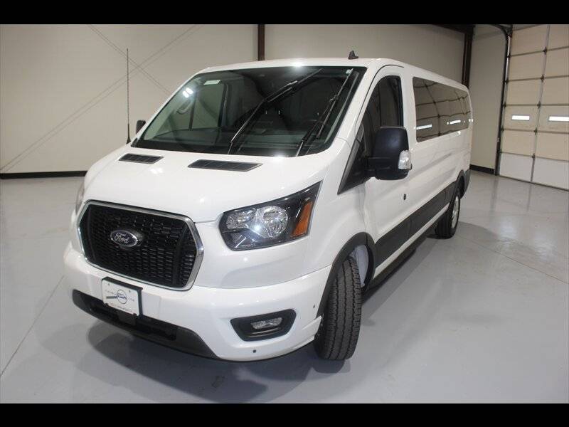 2025 Ford Transit Passenger Wagon XLT — Passenger Van — 646 mi — Euless, TX