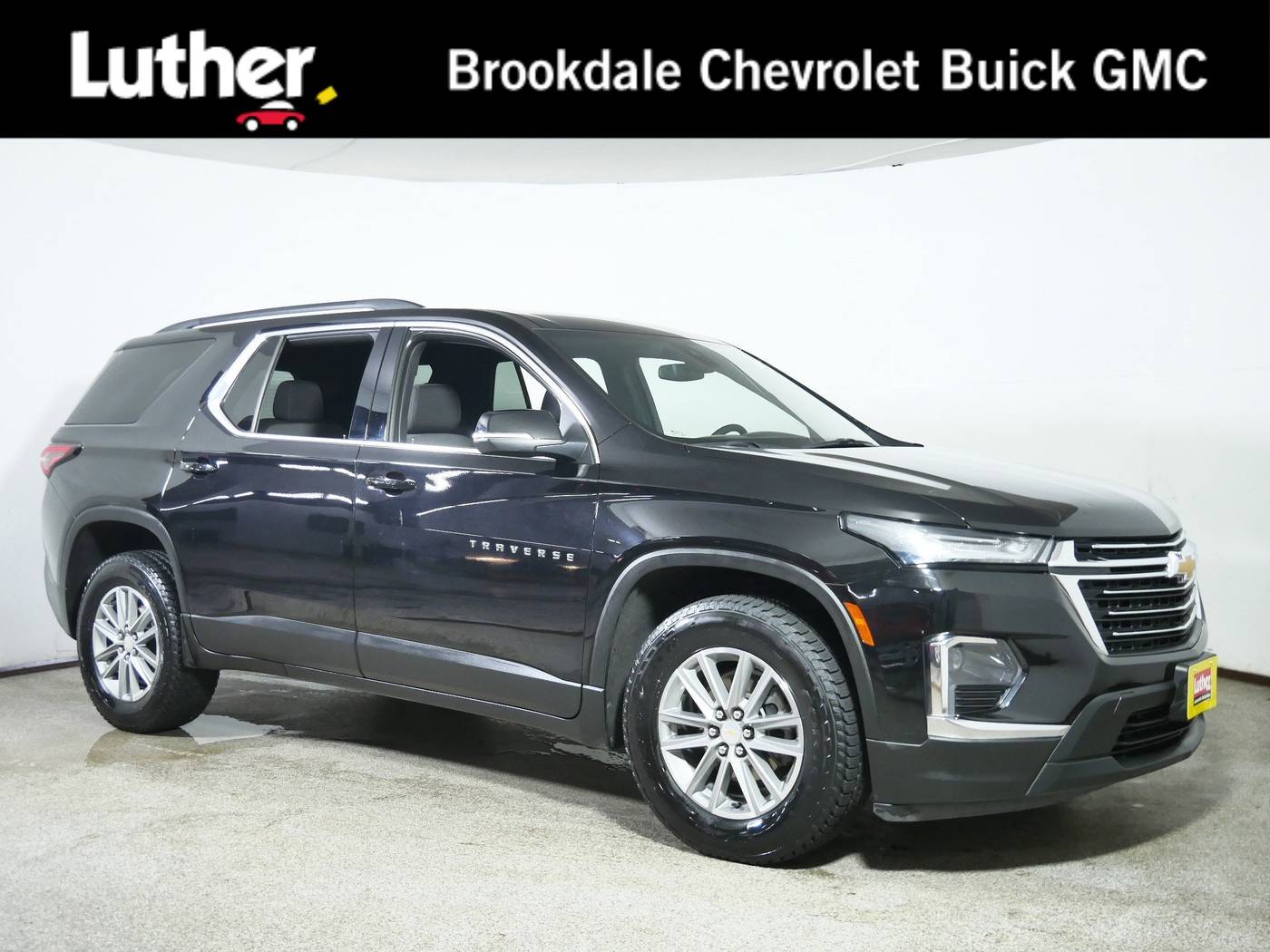2023 Chevrolet Traverse LT Cloth — SUV — 36,493 mi — Brooklyn Center, MN