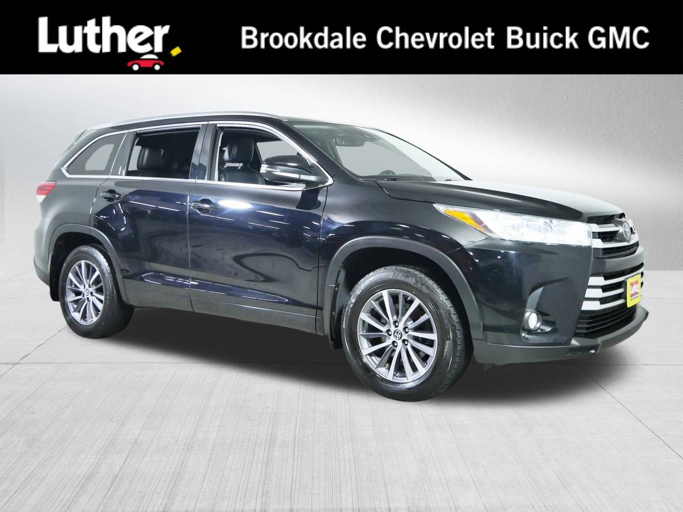 2017 Toyota Highlander XLE — SUV — 110,824 mi — Brooklyn Center, MN