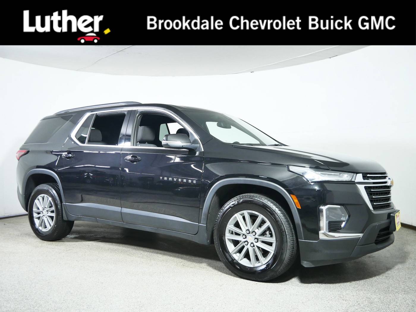 2023 Chevrolet Traverse LT Cloth — SUV — 20,415 mi — Brooklyn Center, MN