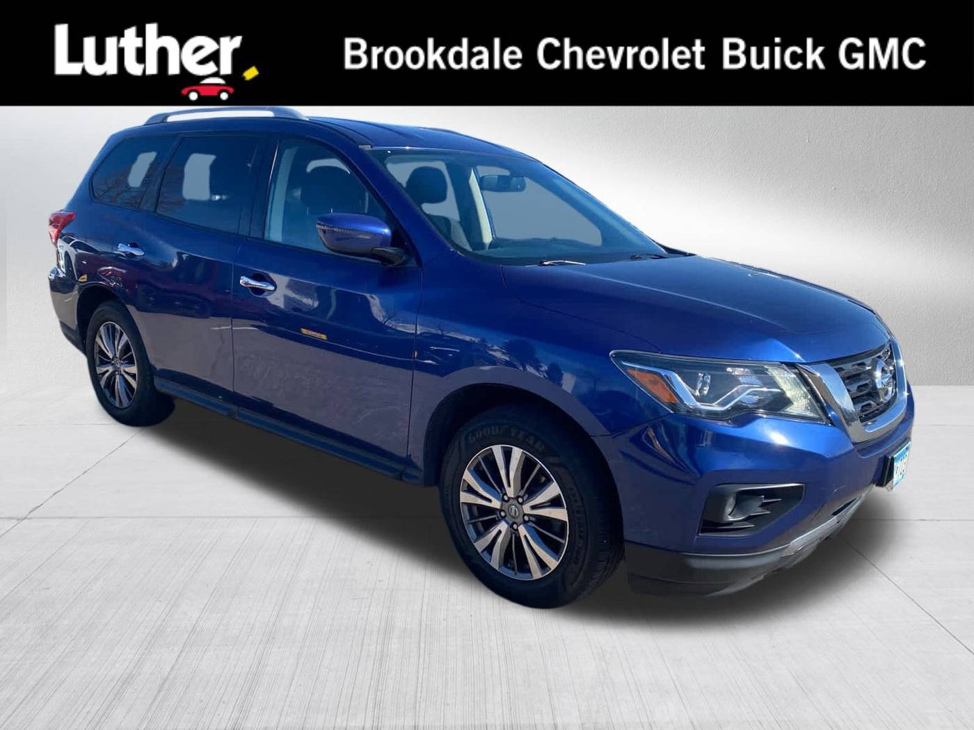 2018 Nissan Pathfinder SV — SUV — 129,395 mi — Brooklyn Center, MN