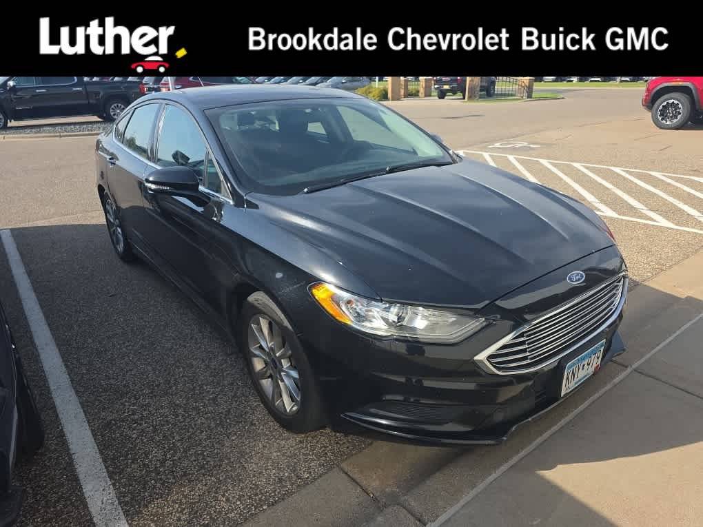2017 Ford Fusion SE — Sedan — 92,614 mi — Brooklyn Center, MN