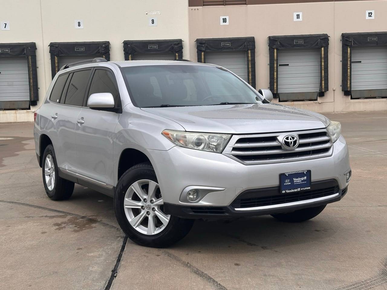 2013 Toyota Highlander Plus — SUV — 160,521 mi — Arlington, TX
